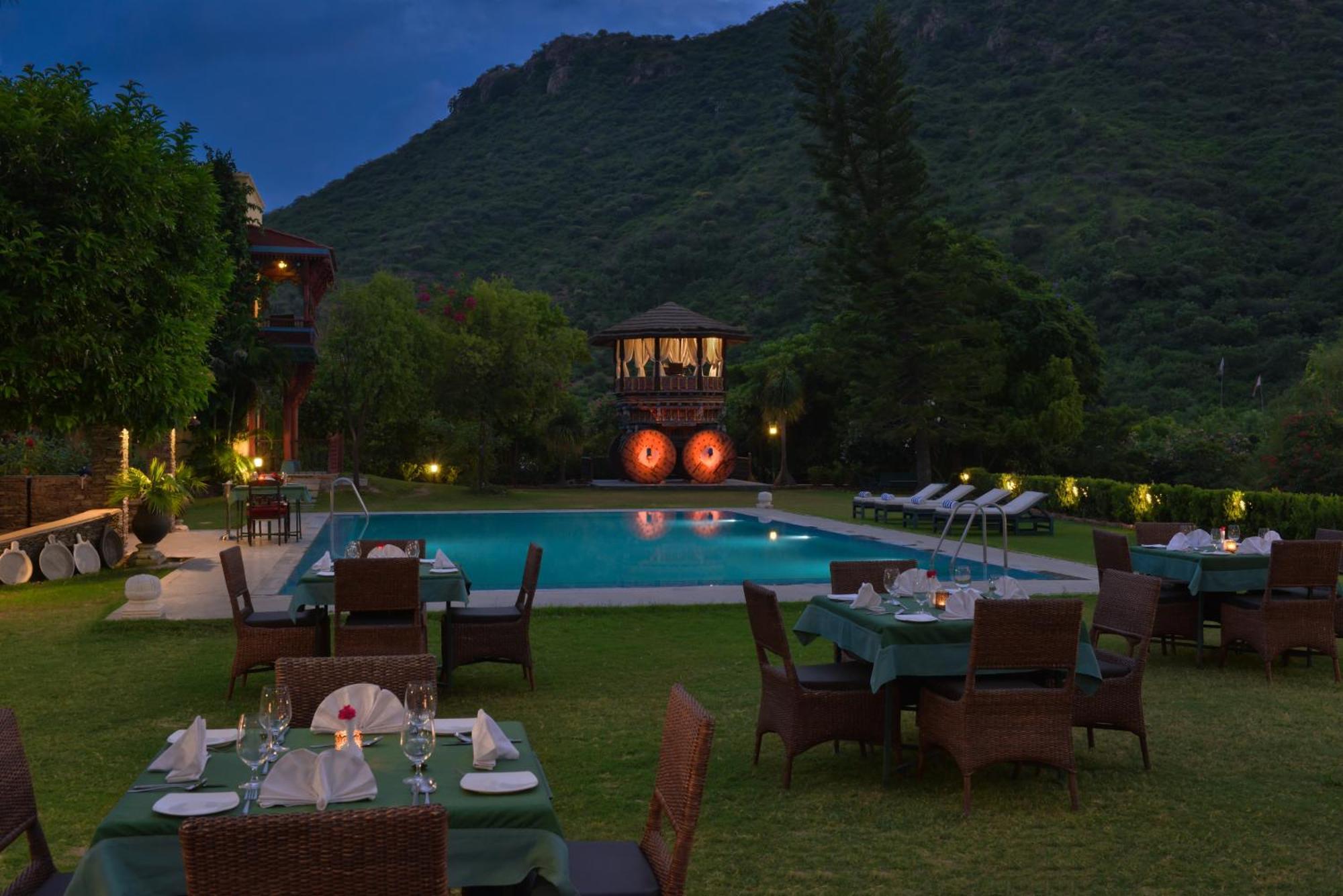 The Royal Retreat Resort & Spa Udaipur Exterior foto