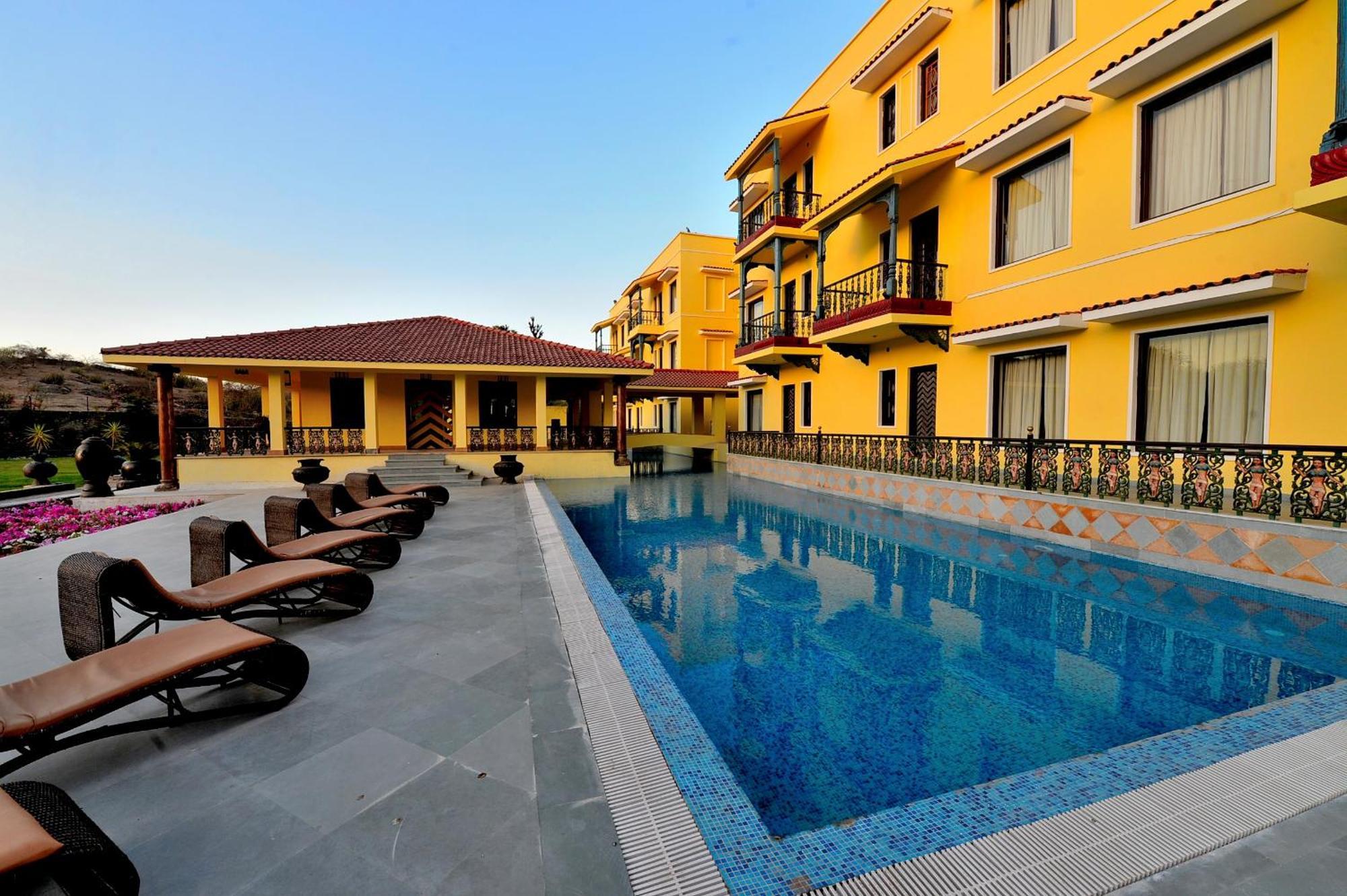 The Royal Retreat Resort & Spa Udaipur Exterior foto
