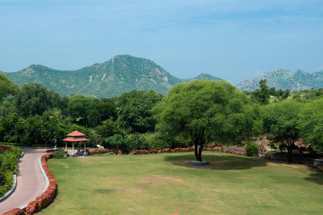 The Royal Retreat Resort & Spa Udaipur Exterior foto